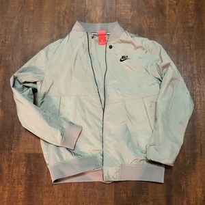 Nike Light Army Green Windbreaker Jacket